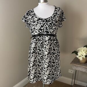 Oh Baby by Motherhood Maternity Dress XL Black White Floral Belted Empire Waist